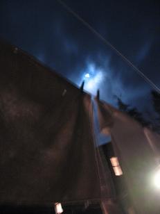 Clothesline, 11pm